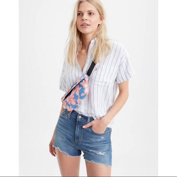 Levi’s Shorts NWT High Rise Distressed Cut-Off Jean Raw Hem Denim Stretch  4/27 - Picture 1 of 6